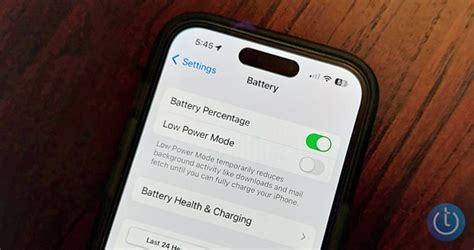 Does iPhone 14 have battery?